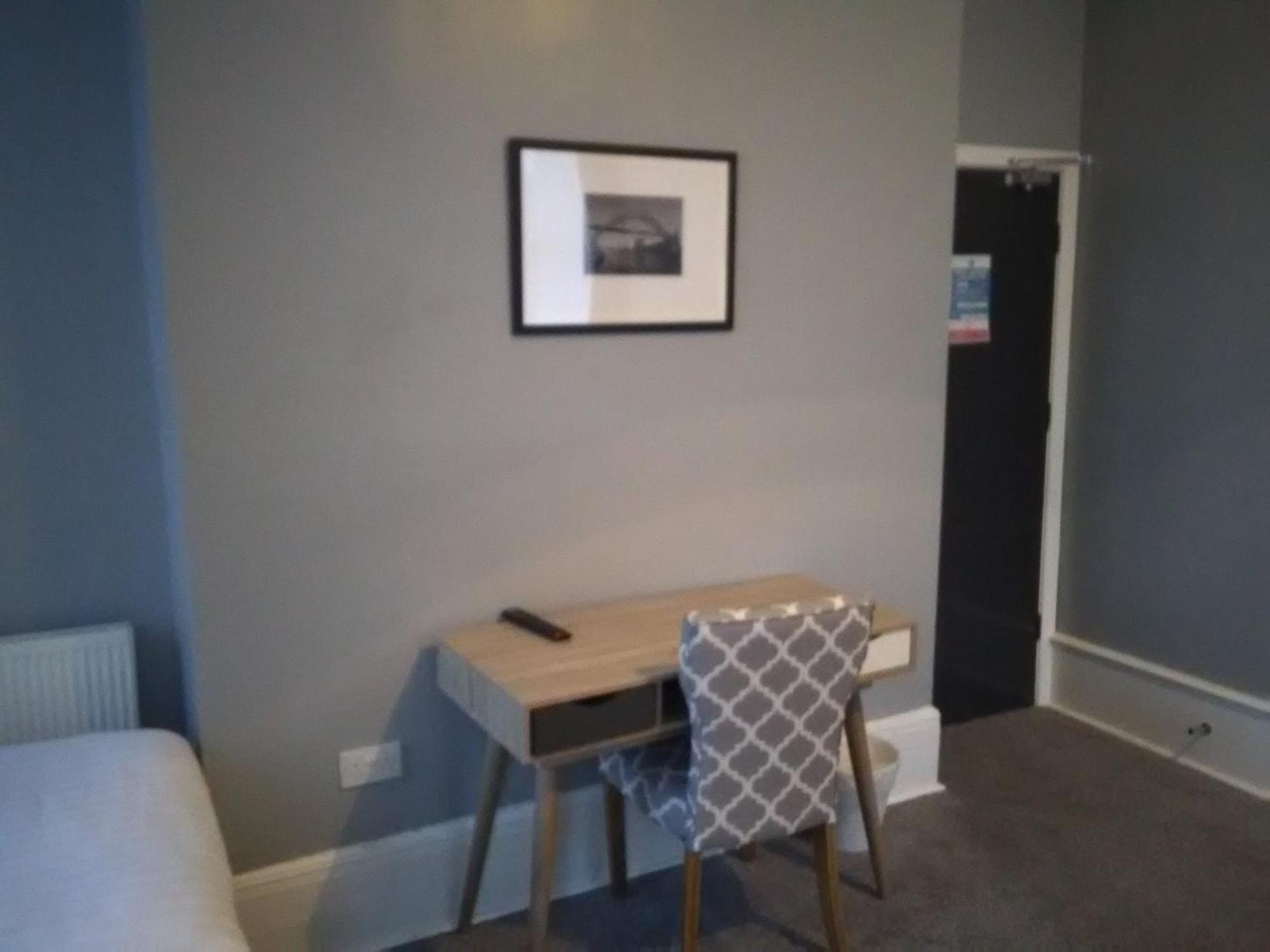 Newcastle West Hotel&Bar Zimmer foto