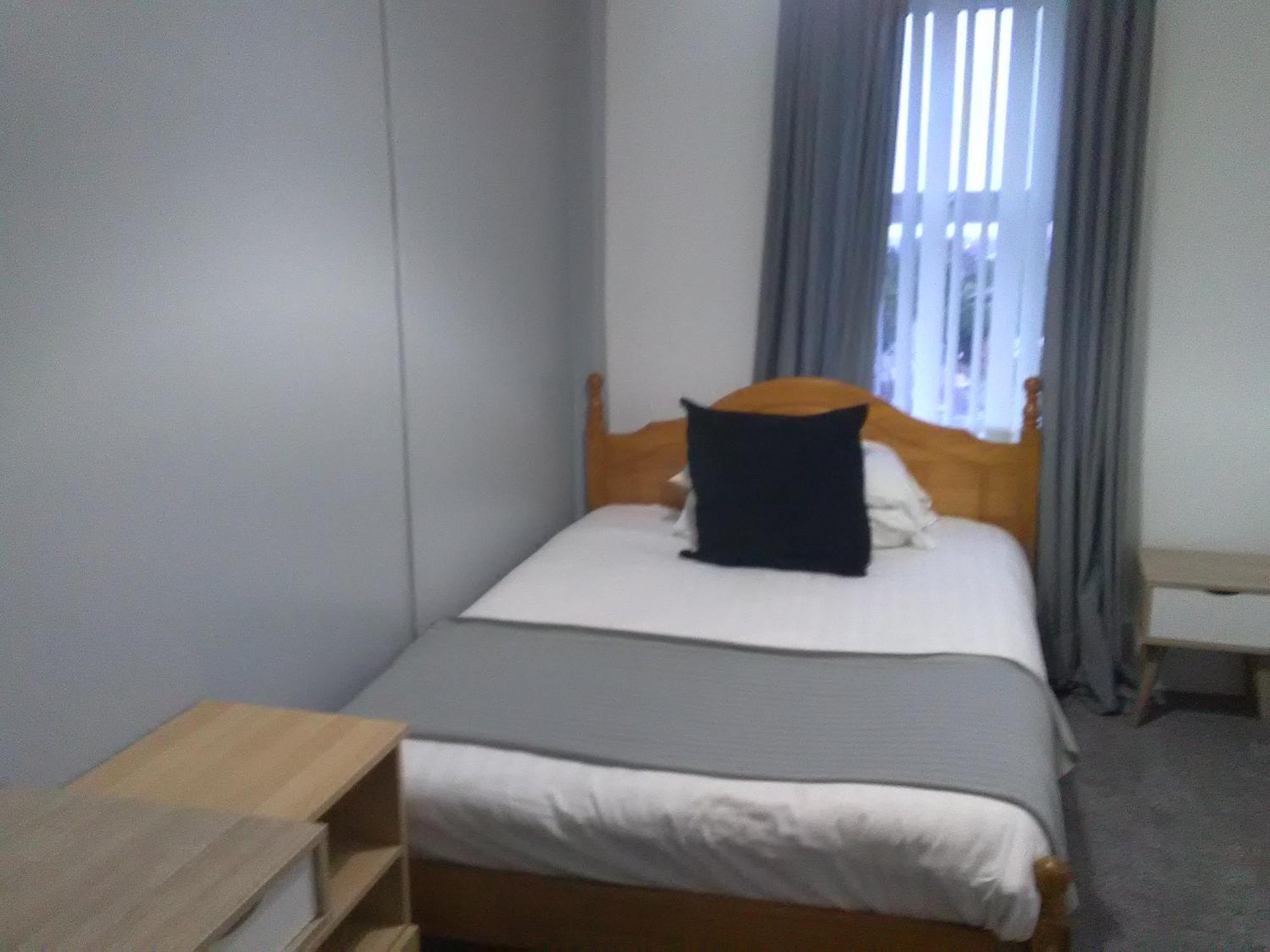 Newcastle West Hotel&Bar Zimmer foto